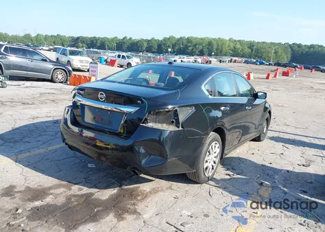 2015 Nissan Altima 2.5/2.5 S/2.5 Sl/2.5 Sv z USA, uszkodzony, nr VIN 1N4AL3AP4FN379224